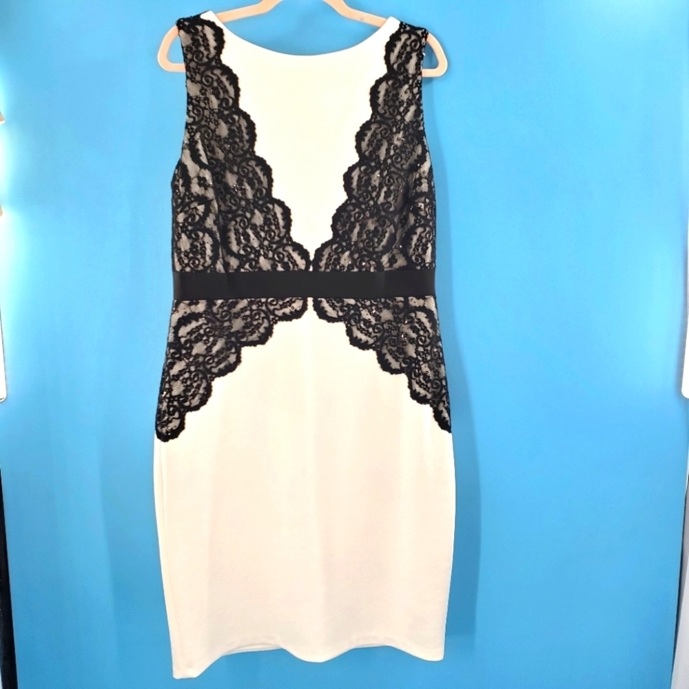 NEW Sangria black and white dress 16
